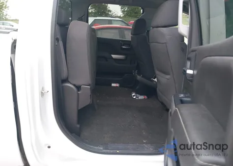 2018 Chevrolet Silverado 1500 2Lt z USA, uszkodzony, nr VIN 3GCUKREC8JG251610